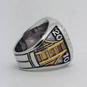 2010 San Francisco Giants MLB World Championship Men's Ring - Image 3