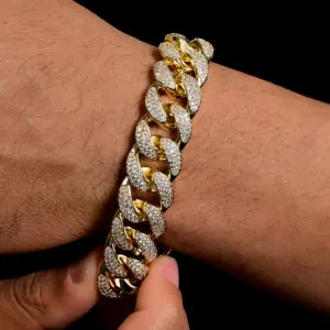 "Premium Iced Gold Cuban Bracelet – Urban Fashion Accessory" - Image 3