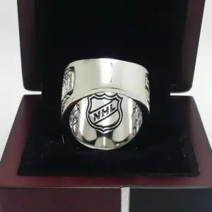 2011 Boston Bruins Stanley Cup Championship Men's Ring - Image 4
