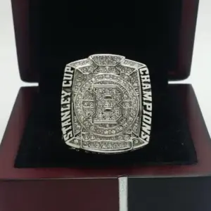 2011 Boston Bruins Stanley Cup Championship Men's Ring - Image 1