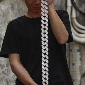 Big, Bold, Iced out hip hop style necklace with diamonds for men - Image 3
