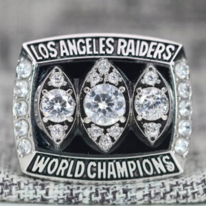 1983 Oakland Raiders World Championship Men's Ring - Image 1